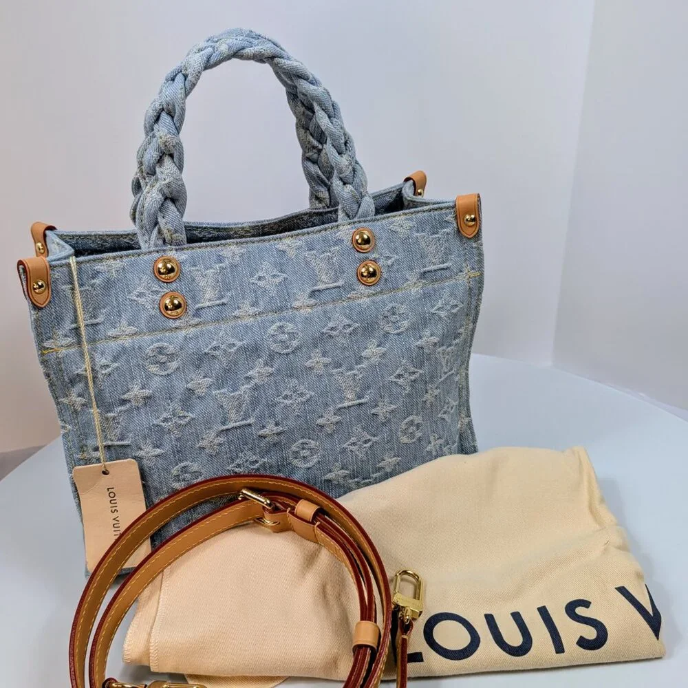 Louis Vuitton "Sky Denim" Jacquard Denim OnTheGo PM Tote Bag - Picture 2 of 15